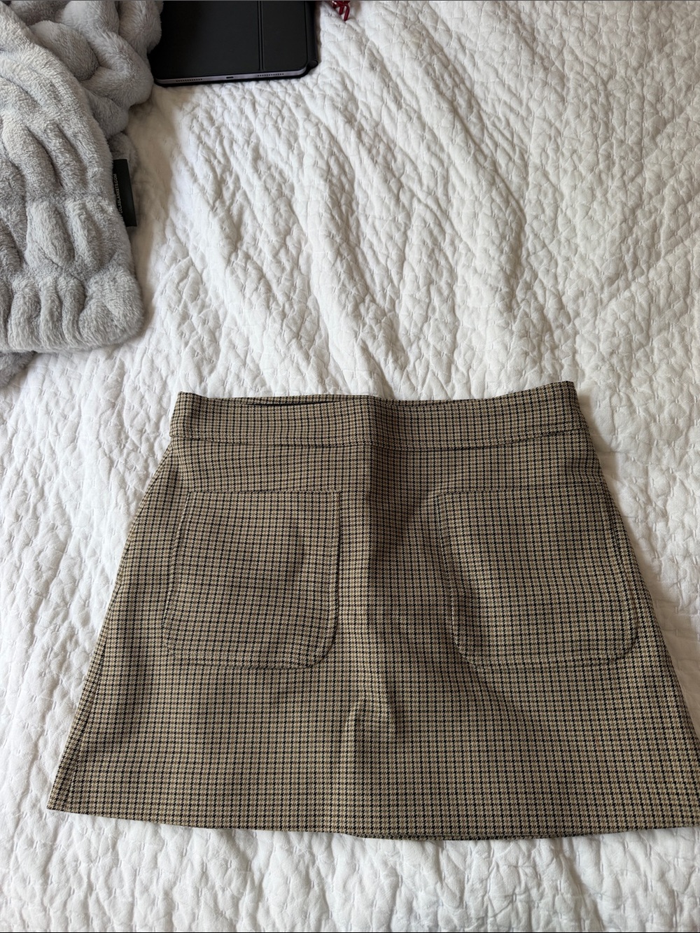 ARITZIA Checked Brown Mini Skirt with Patch Pockets